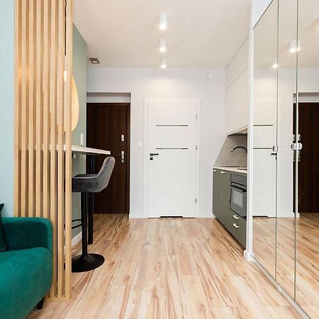 Easy & Comfortable, With Balcony, Very Close To The Center Warschau Exterior foto