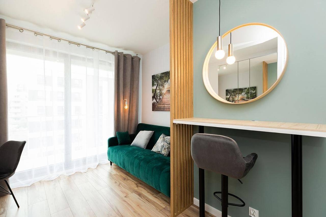 Easy & Comfortable, With Balcony, Very Close To The Center Warschau Exterior foto